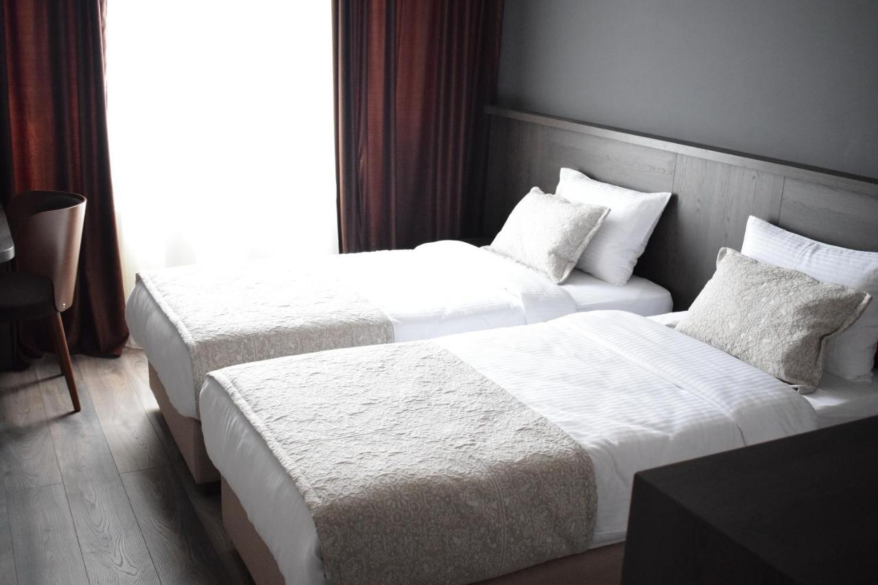 Hotel Ub Business & Wellness Ub Extérieur photo
